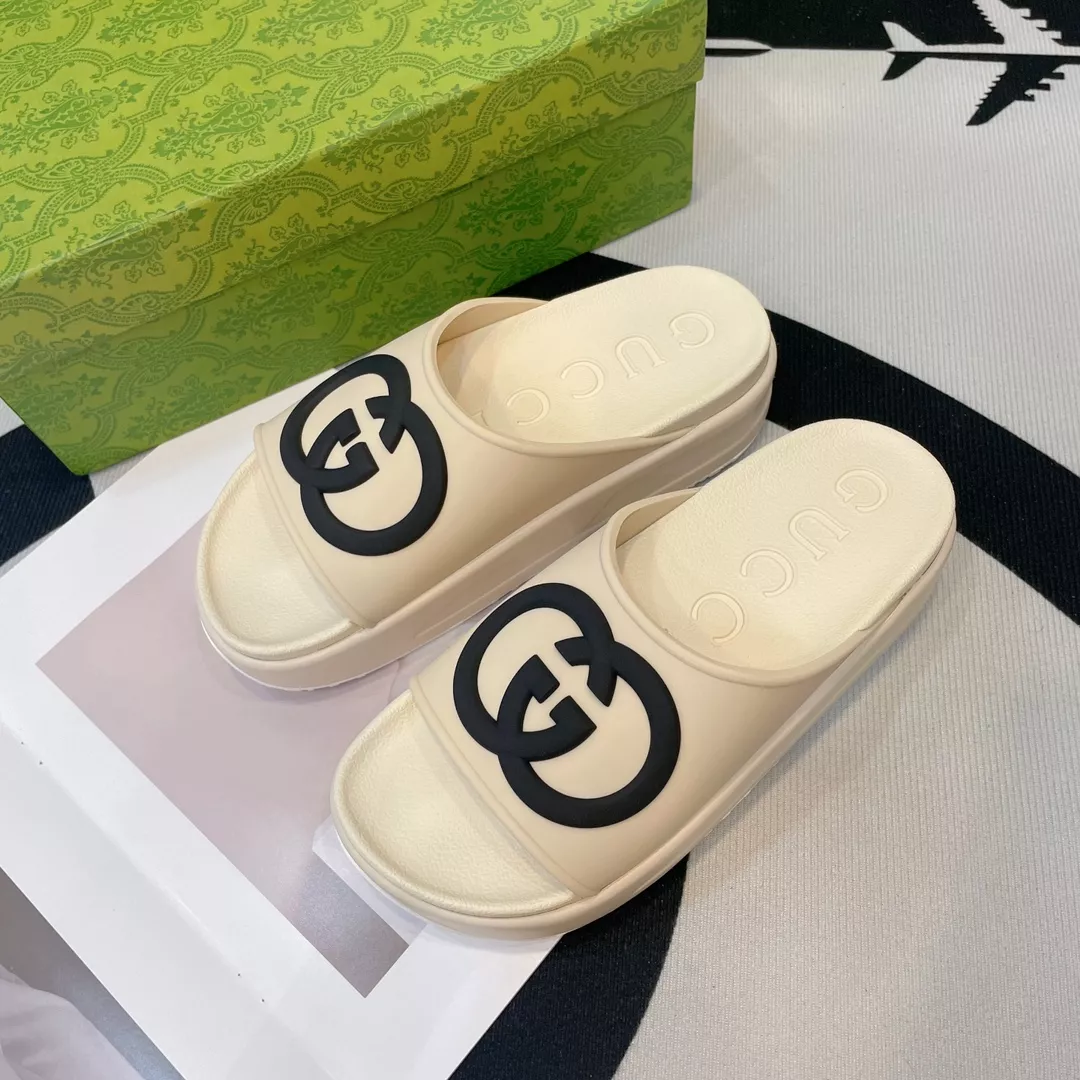 Practical 4616 Gucci Slippers For Women