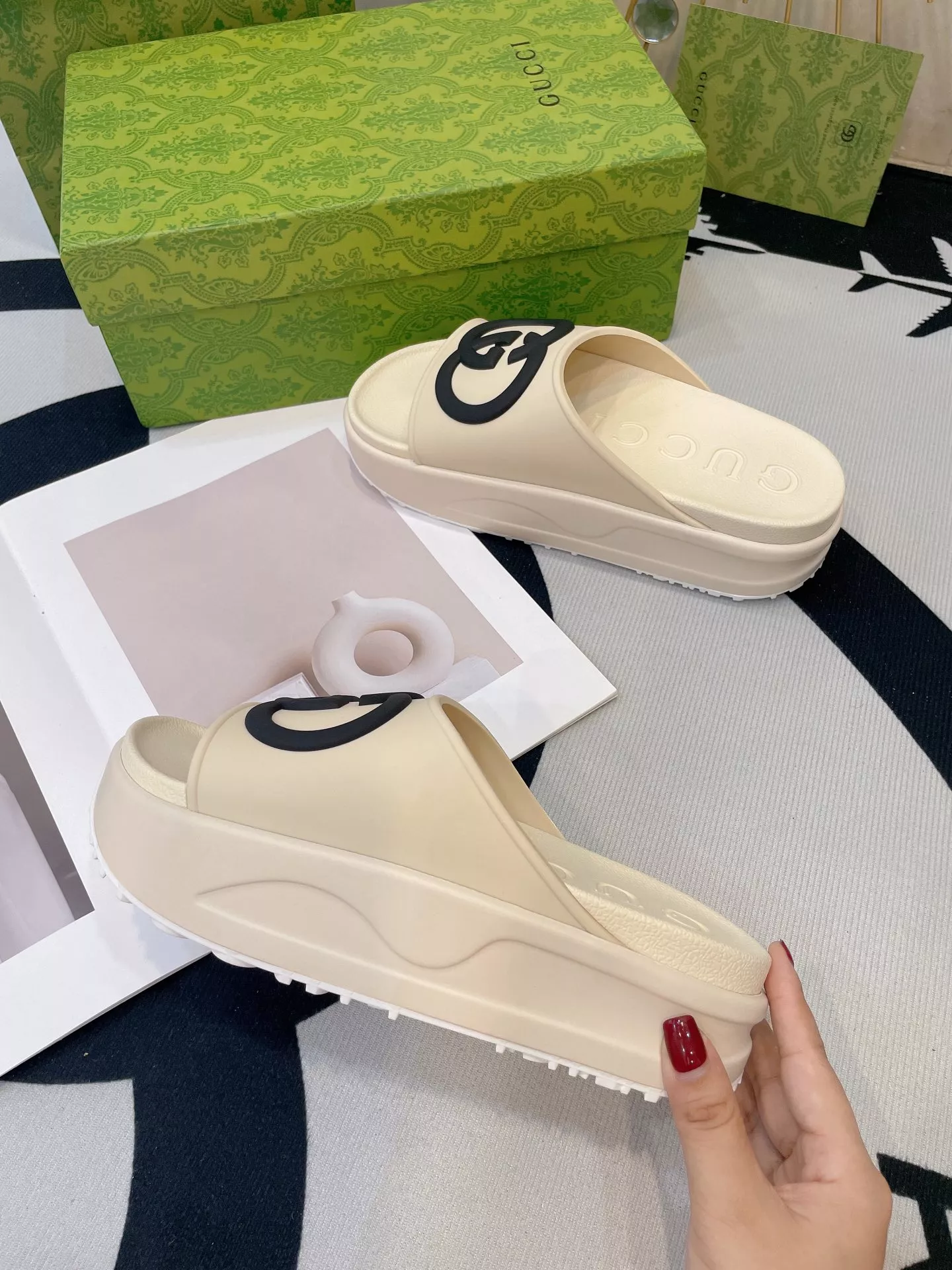 Practical 4616 Gucci Slippers For Women