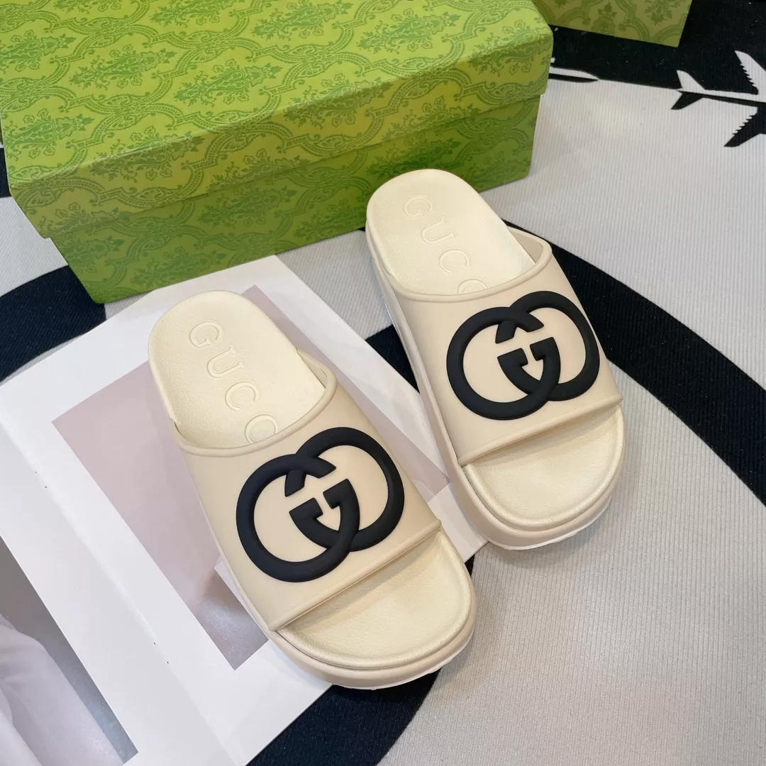 Practical 4616 Gucci Slippers For Women