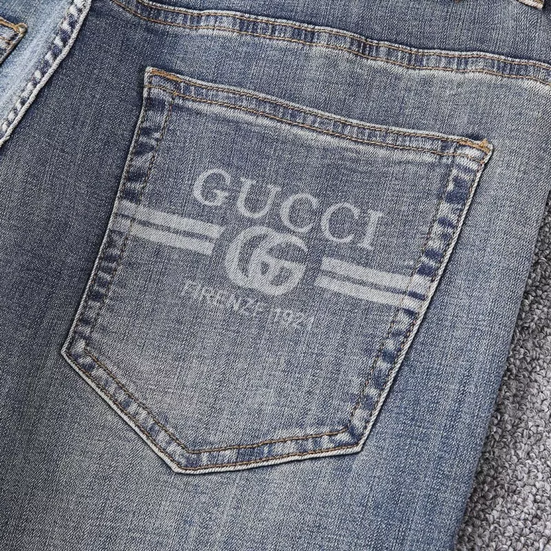 Practical 4684 Gucci Jeans For Men