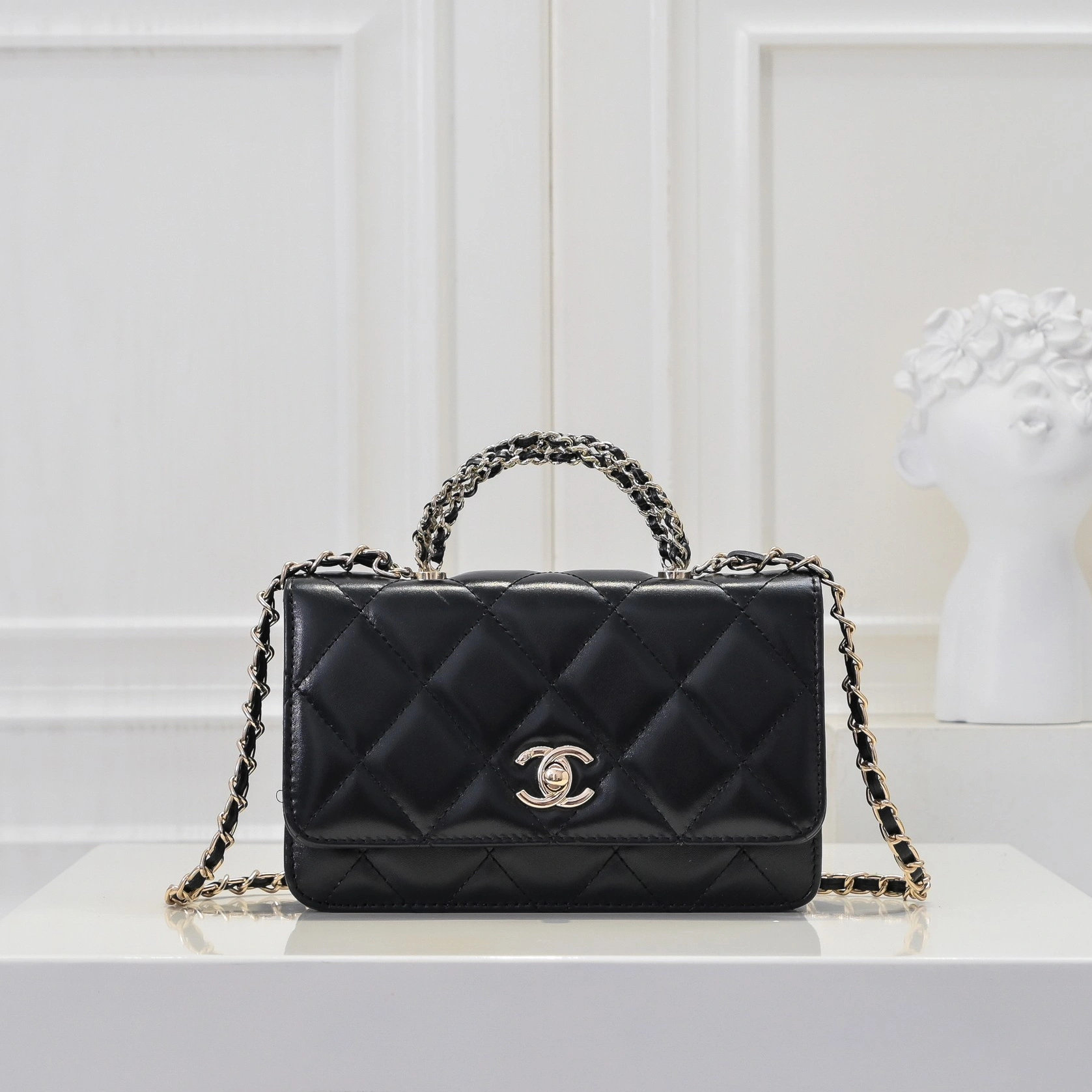 Practical 498 Chanel AAA Quality Messenger Bags