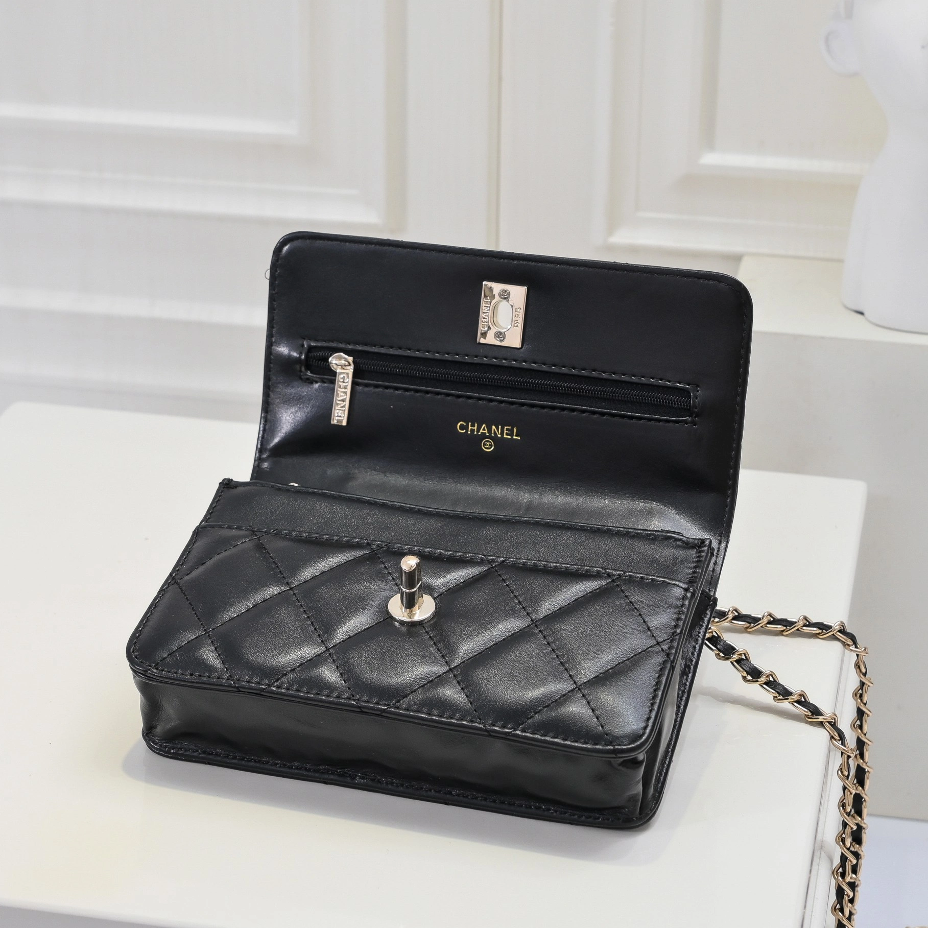 Practical 498 Chanel AAA Quality Messenger Bags