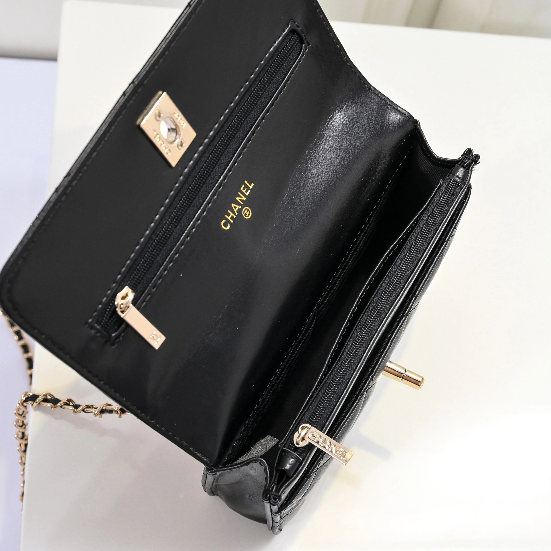 Practical 498 Chanel AAA Quality Messenger Bags