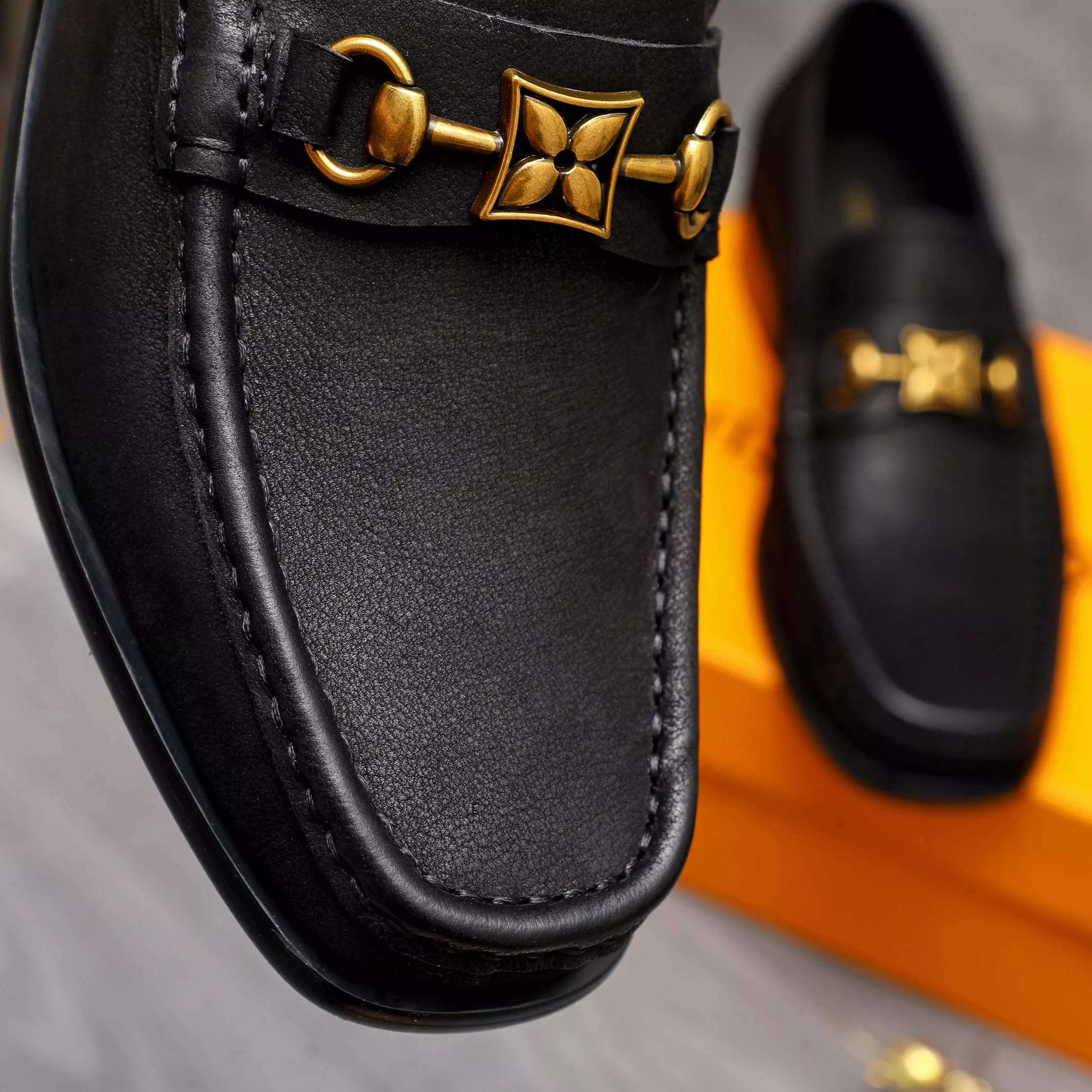 Practical 5203 Louis Vuitton LV Oxfords Shoes For Men