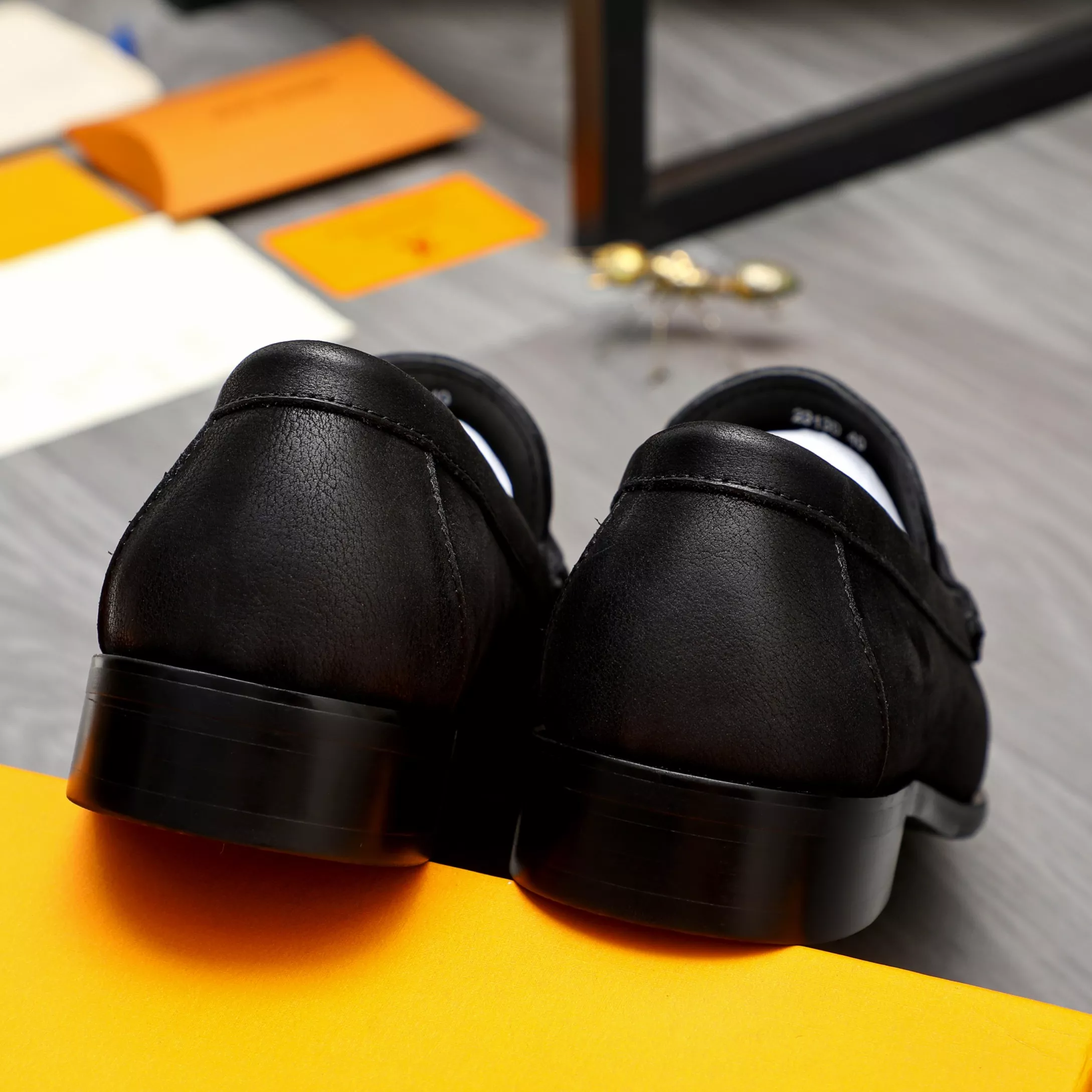 Practical 5203 Louis Vuitton LV Oxfords Shoes For Men