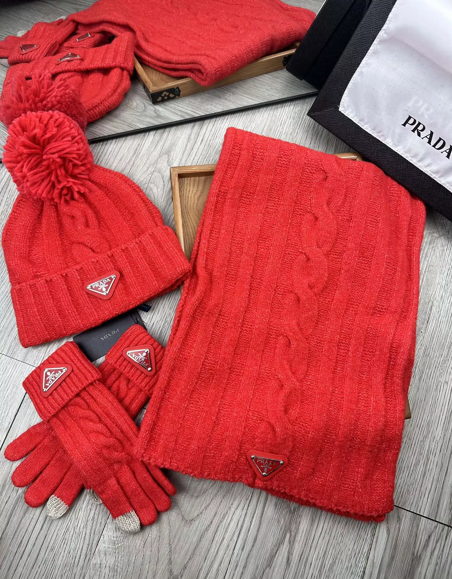 Practical 5205 Prada Hat and Scarf and Glove Set
