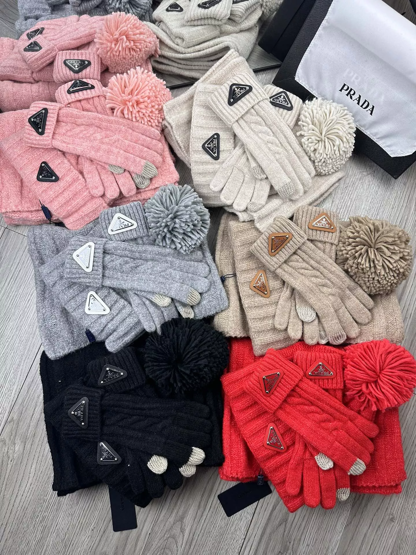 Practical 5205 Prada Hat and Scarf and Glove Set