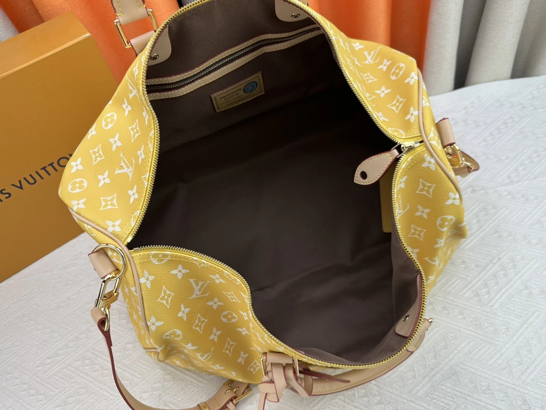 Practical 5338 Louis Vuitton Travel Bags