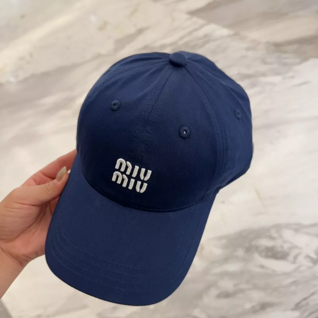 Practical 5510 MIU MIU Caps