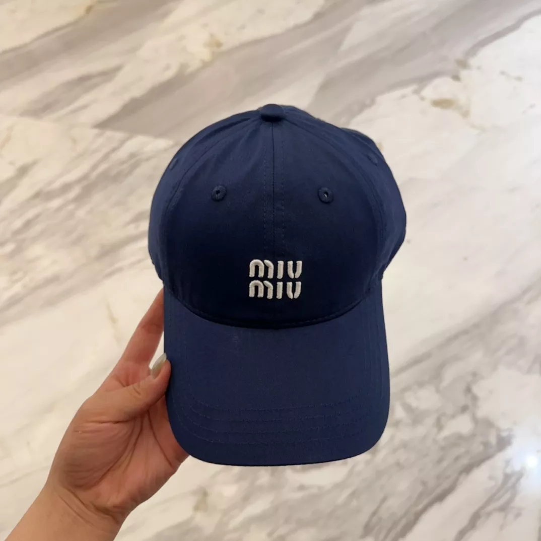 Practical 5510 MIU MIU Caps