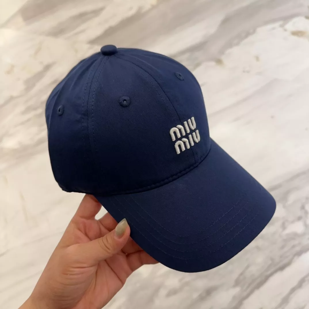 Practical 5510 MIU MIU Caps