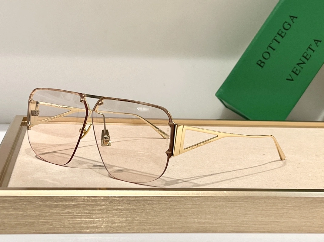 Practical 558 Bottega Veneta AAA Quality Sunglasses