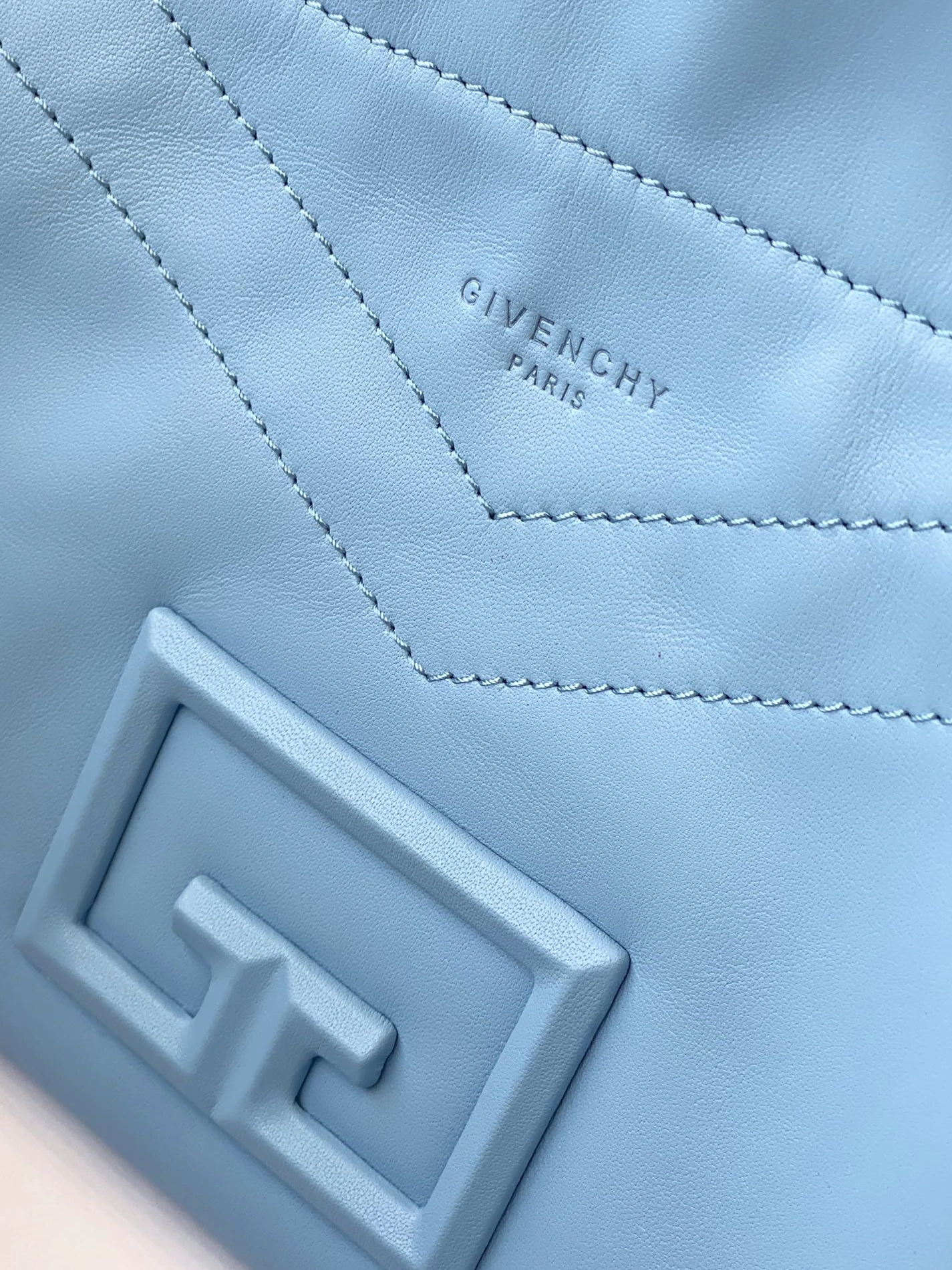 Practical 5661 Givenchy AAA Quality Handbags For Women