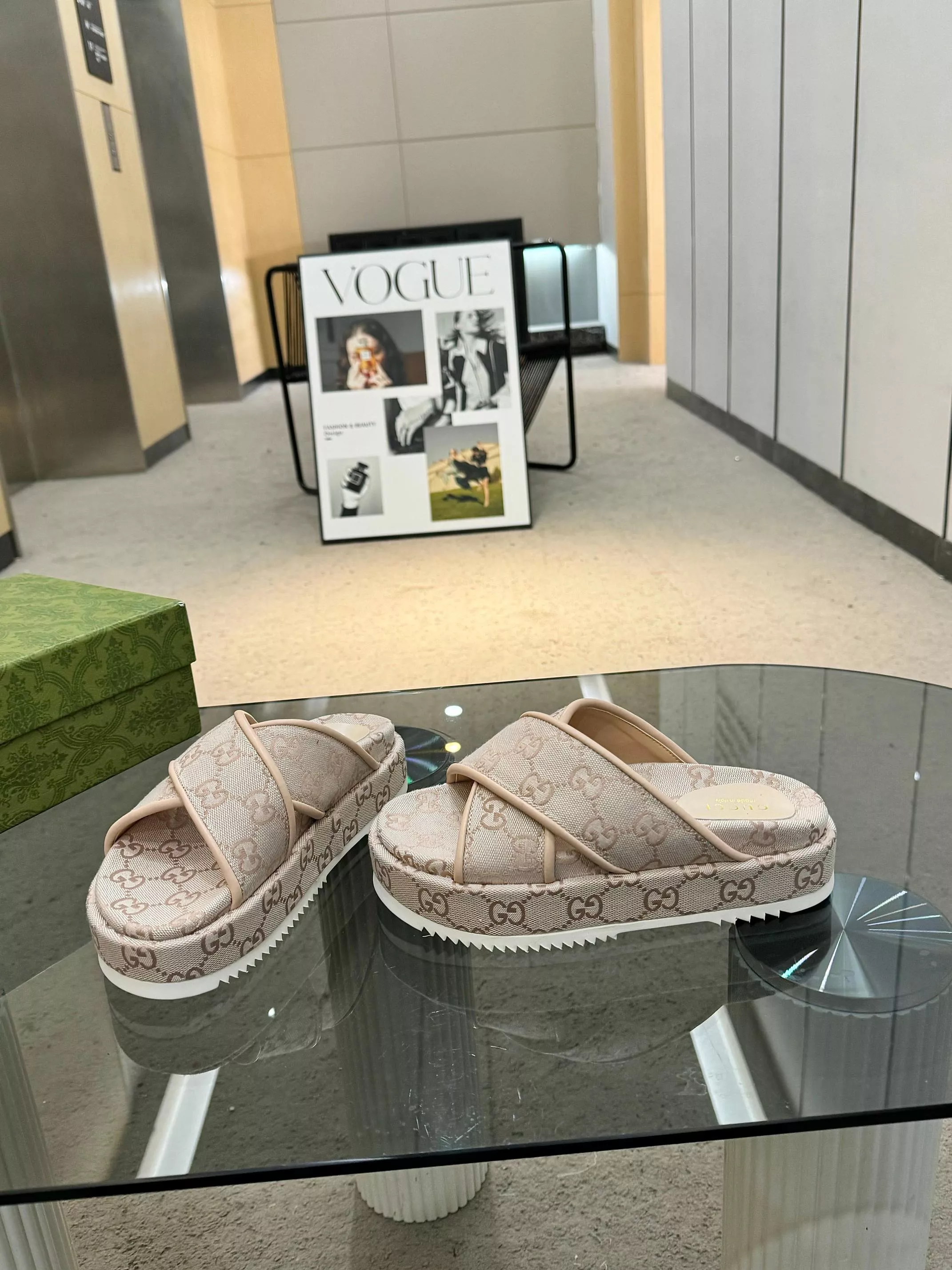 Practical 5682 Gucci Slippers For Women