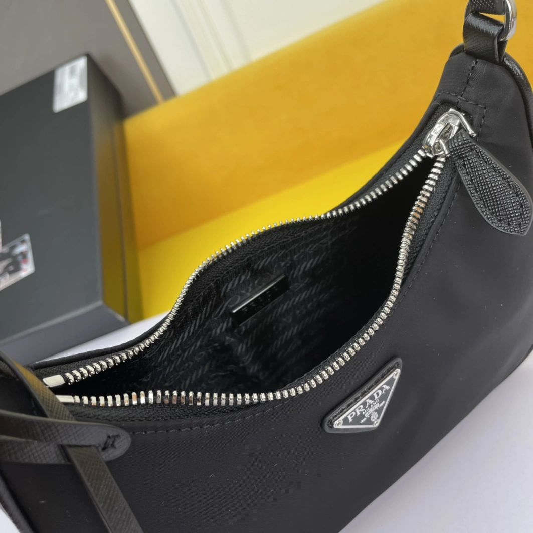 Practical 5813 Prada AAA Quality Shoulder Bags For Women