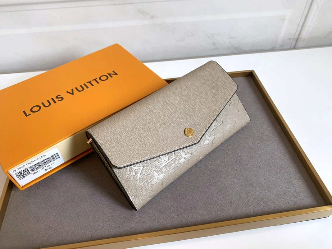 Practical 5847 Louis Vuitton LV Wallets For Women