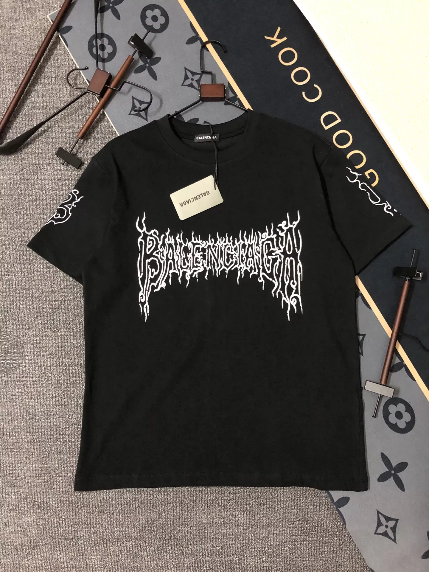 Practical 6012 Balenciaga T-Shirts Short Sleeved For Unisex
