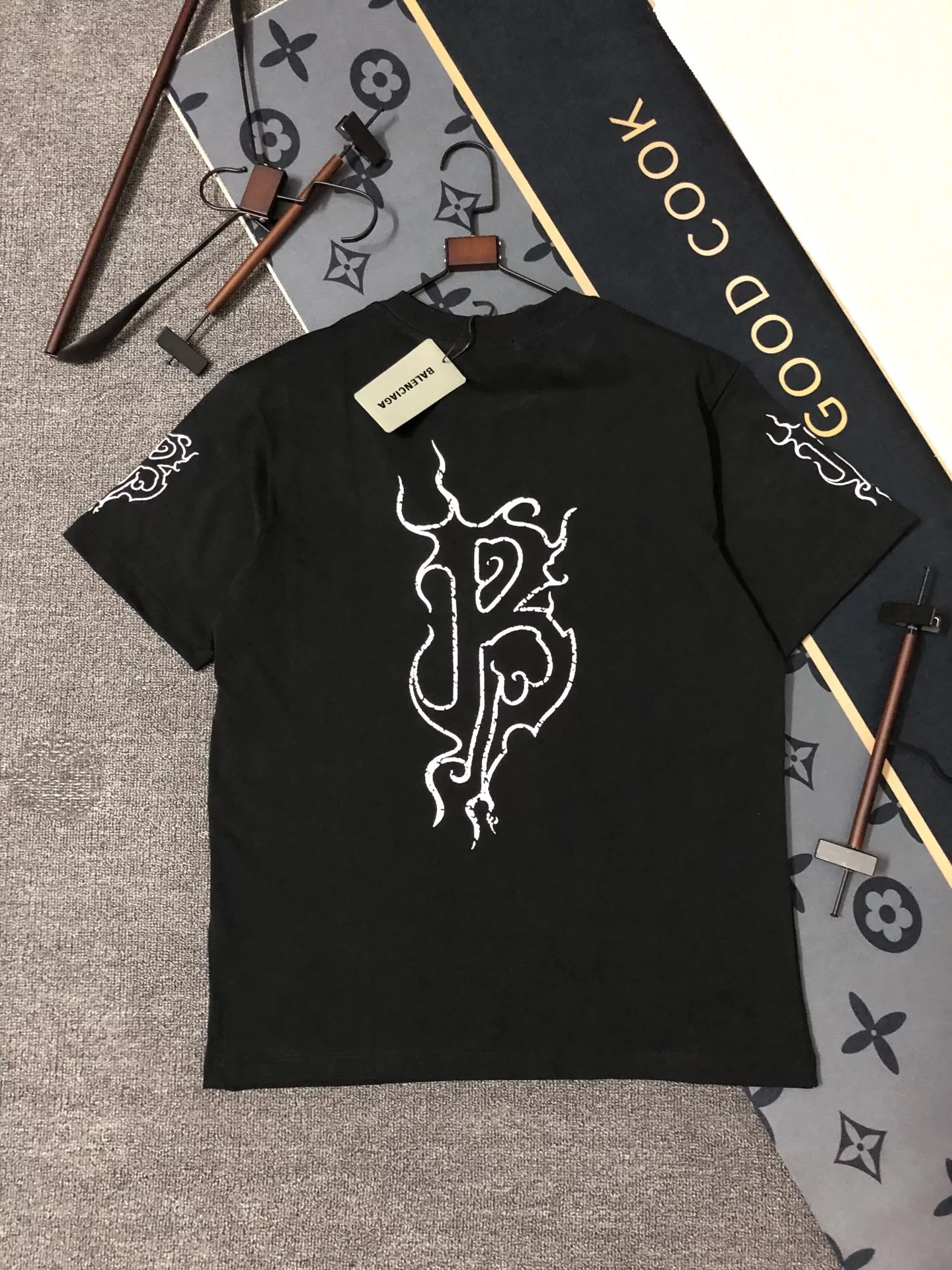 Practical 6012 Balenciaga T-Shirts Short Sleeved For Unisex