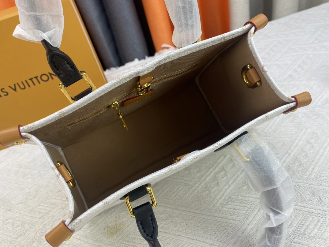 Practical 6019 Louis Vuitton AAA Quality Handbags For Women