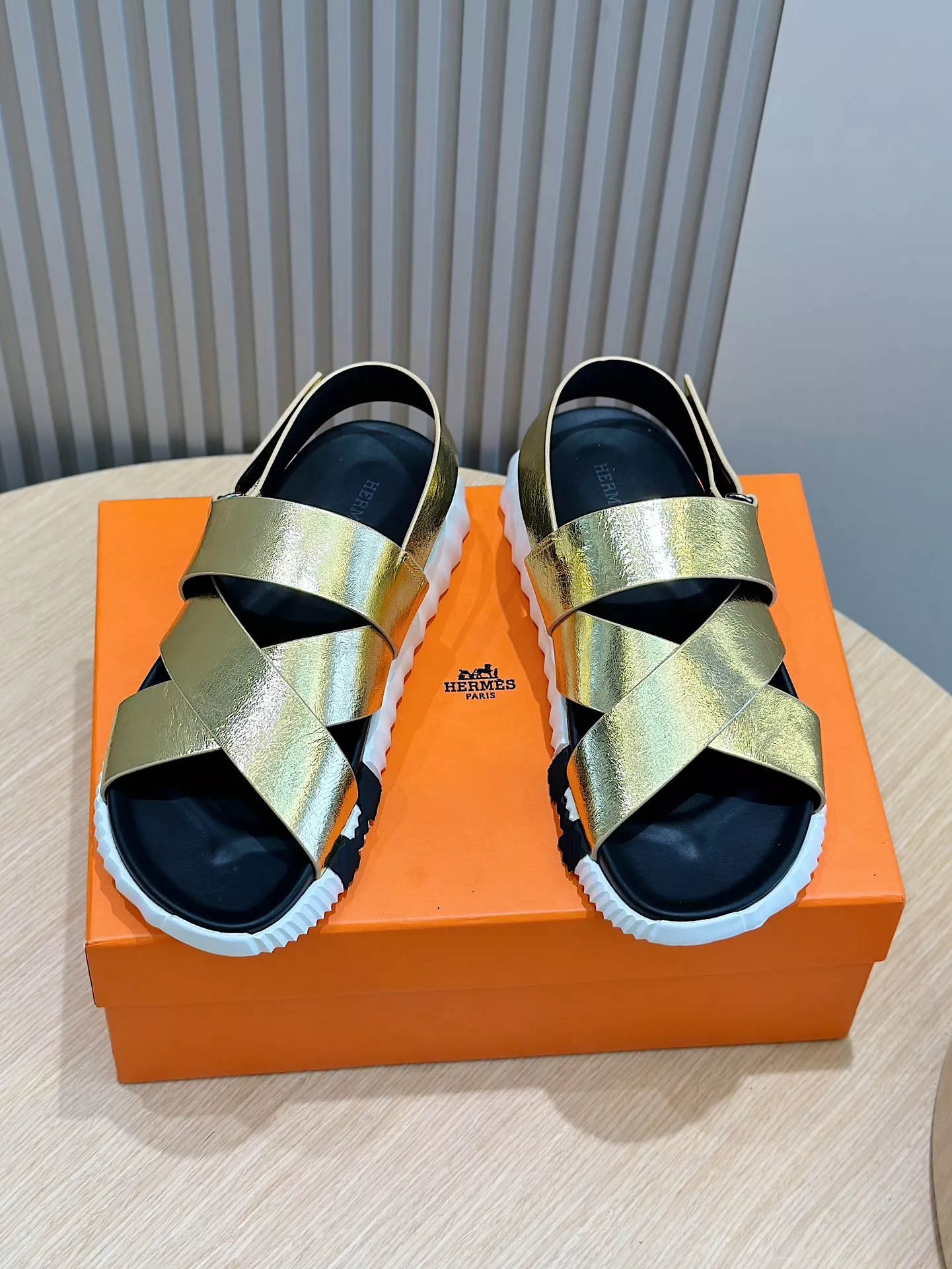 Practical 6056 Hermes Sandal For Men