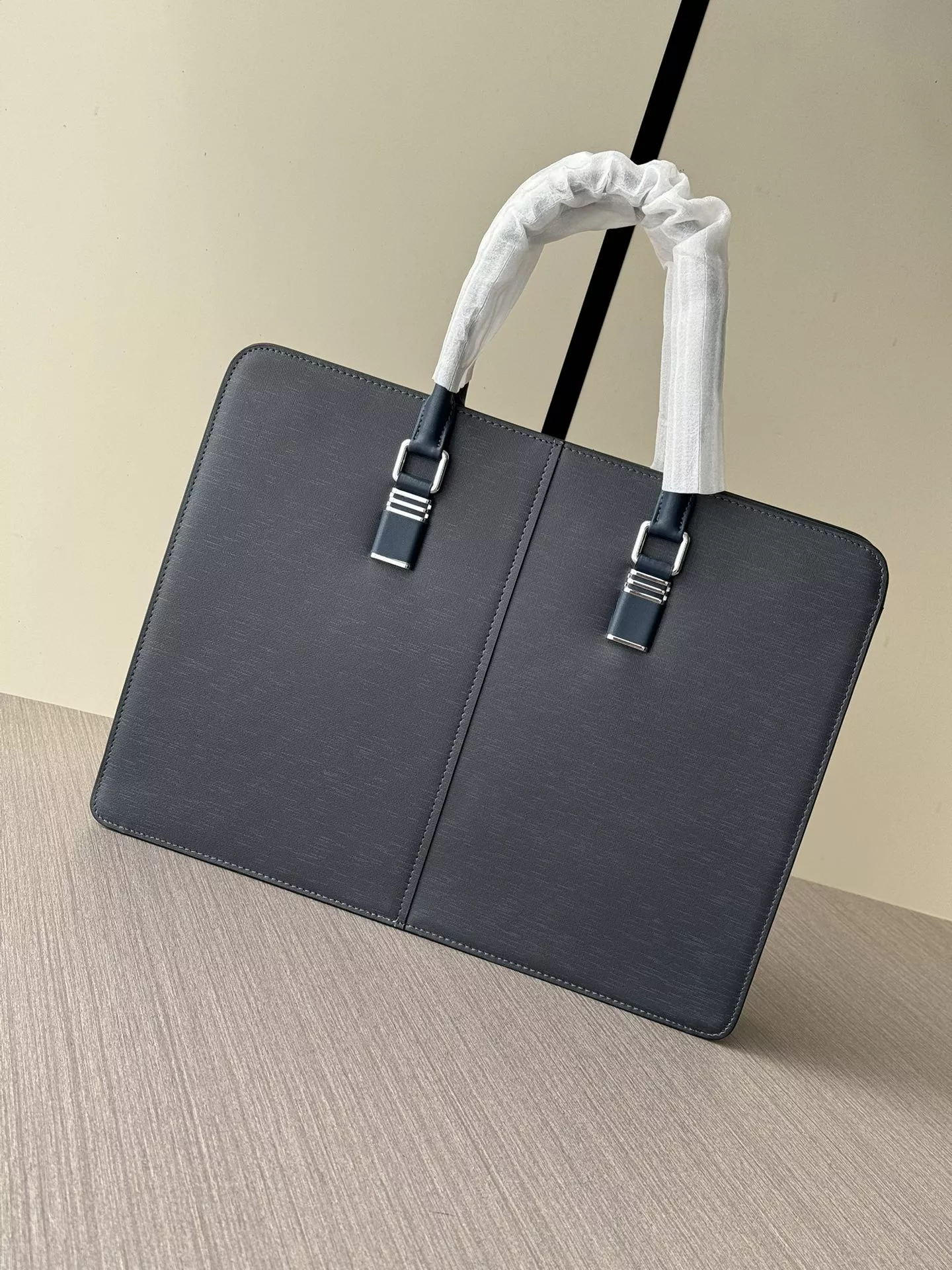 Practical 6150 Prada AAA Man Handbags