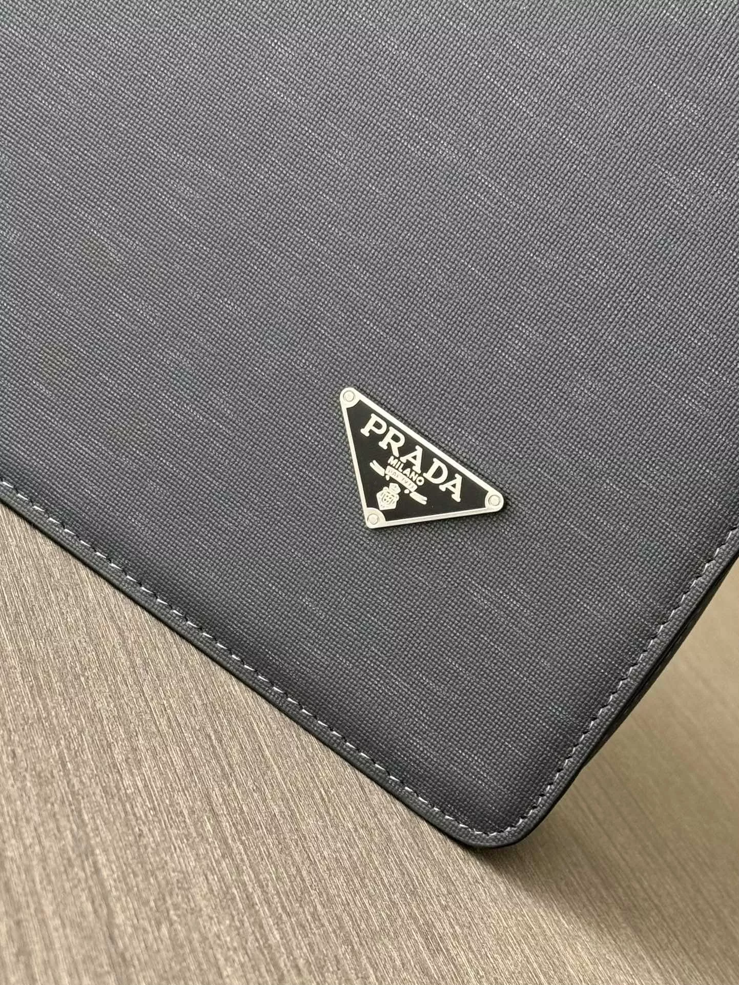 Practical 6150 Prada AAA Man Handbags