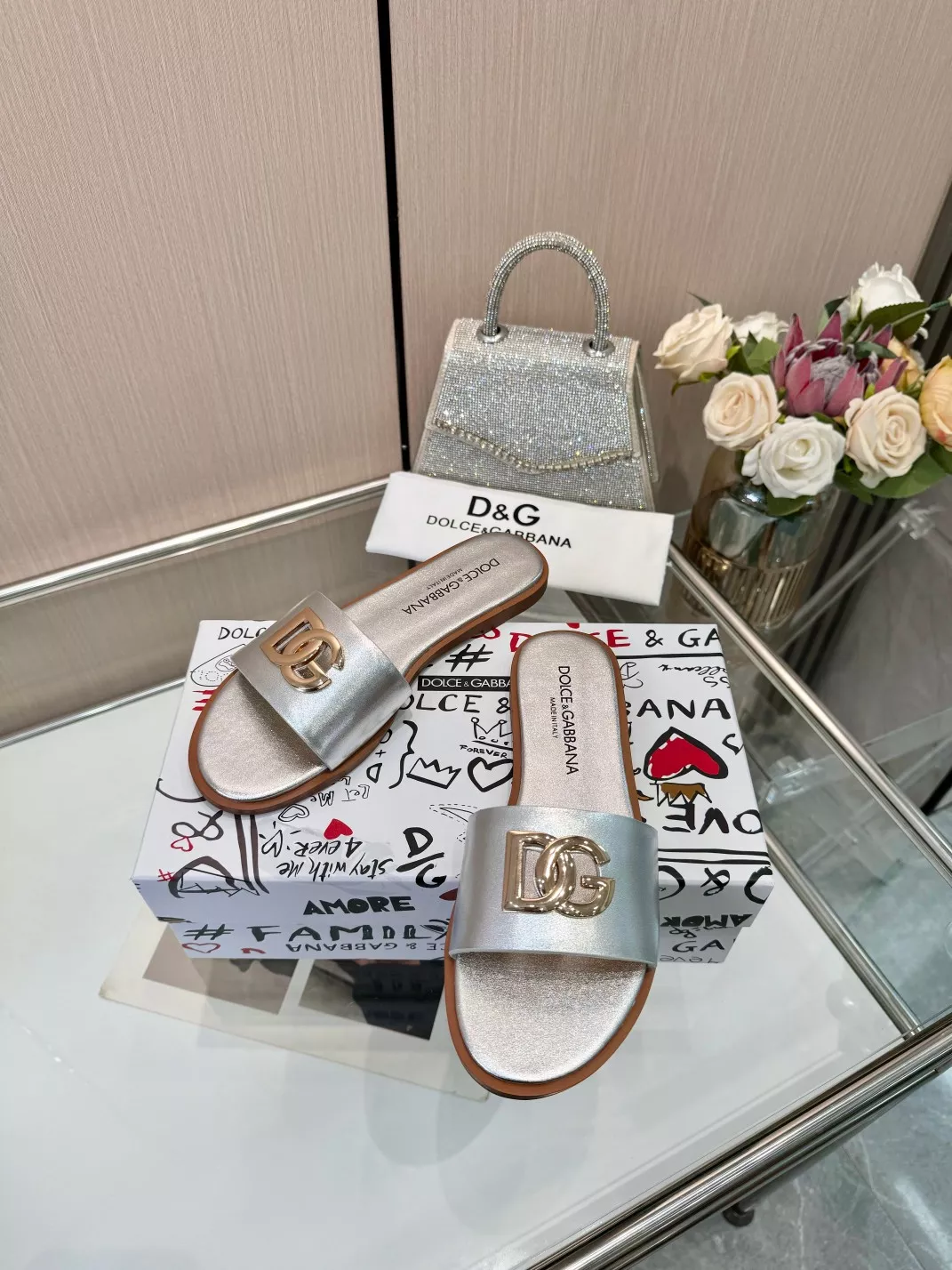 Practical 622 Dolce & Gabbana D&G Slippers For Women