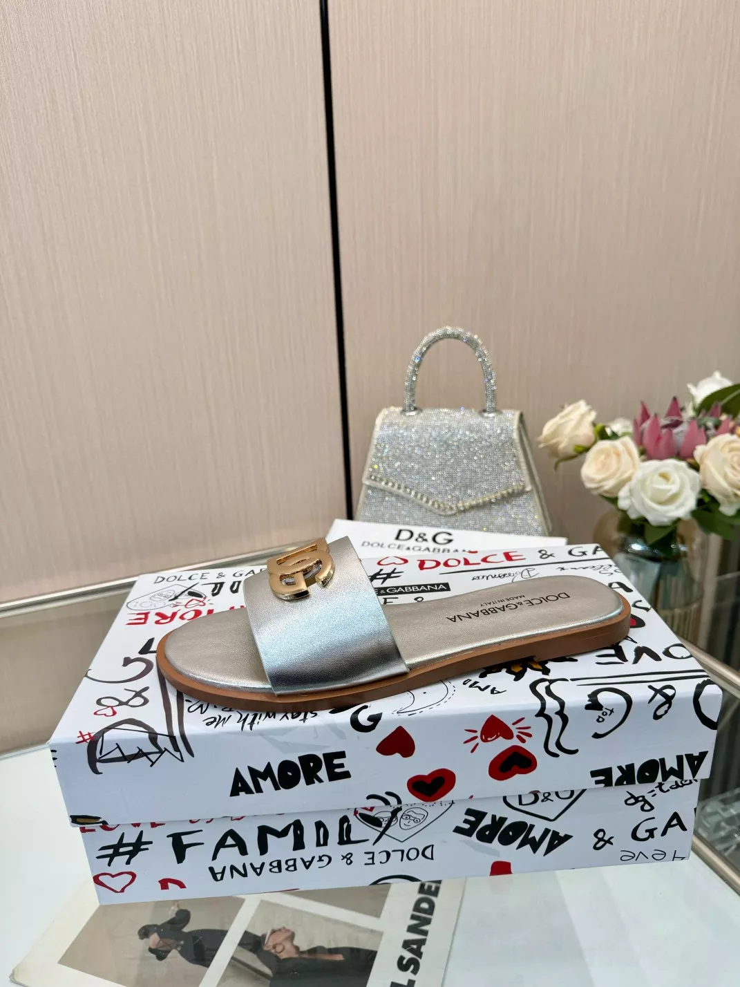 Practical 622 Dolce & Gabbana D&G Slippers For Women