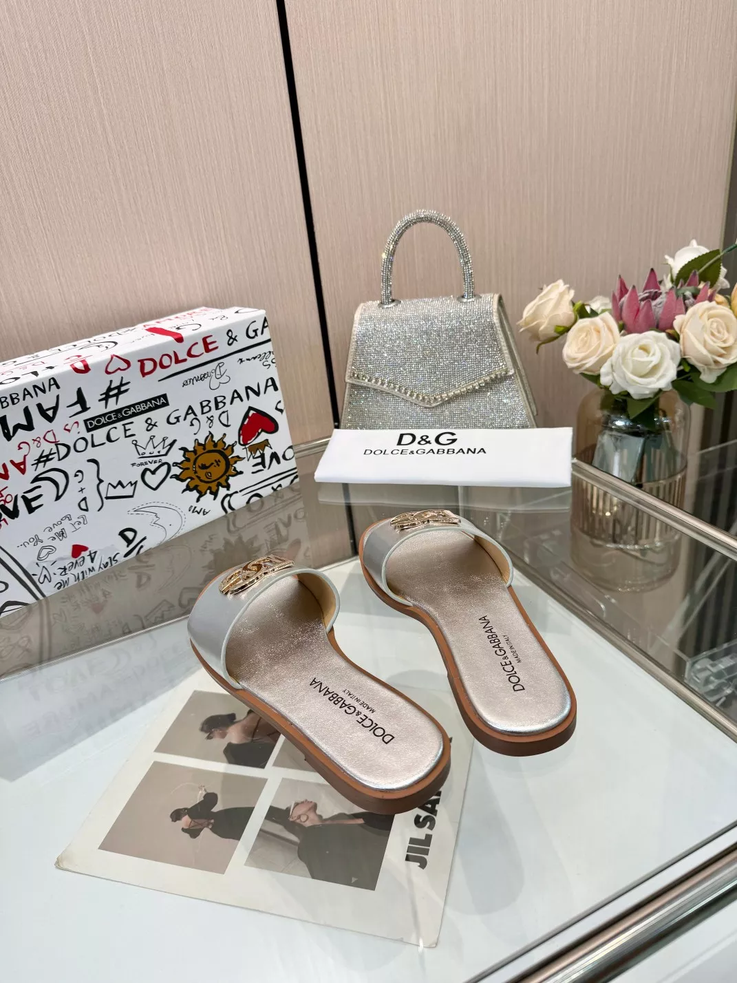Practical 622 Dolce & Gabbana D&G Slippers For Women