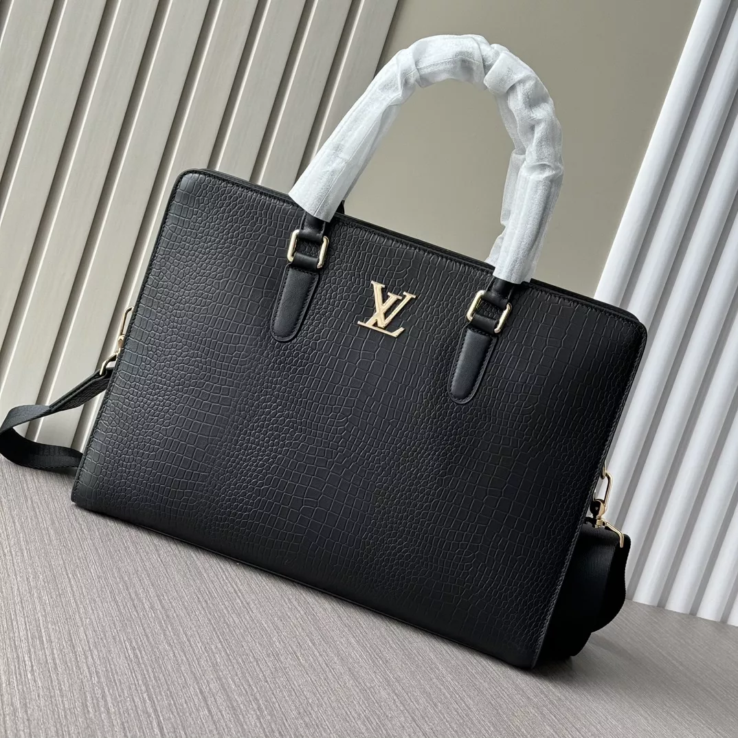 Practical 6582 Louis Vuitton AAA Man Handbags