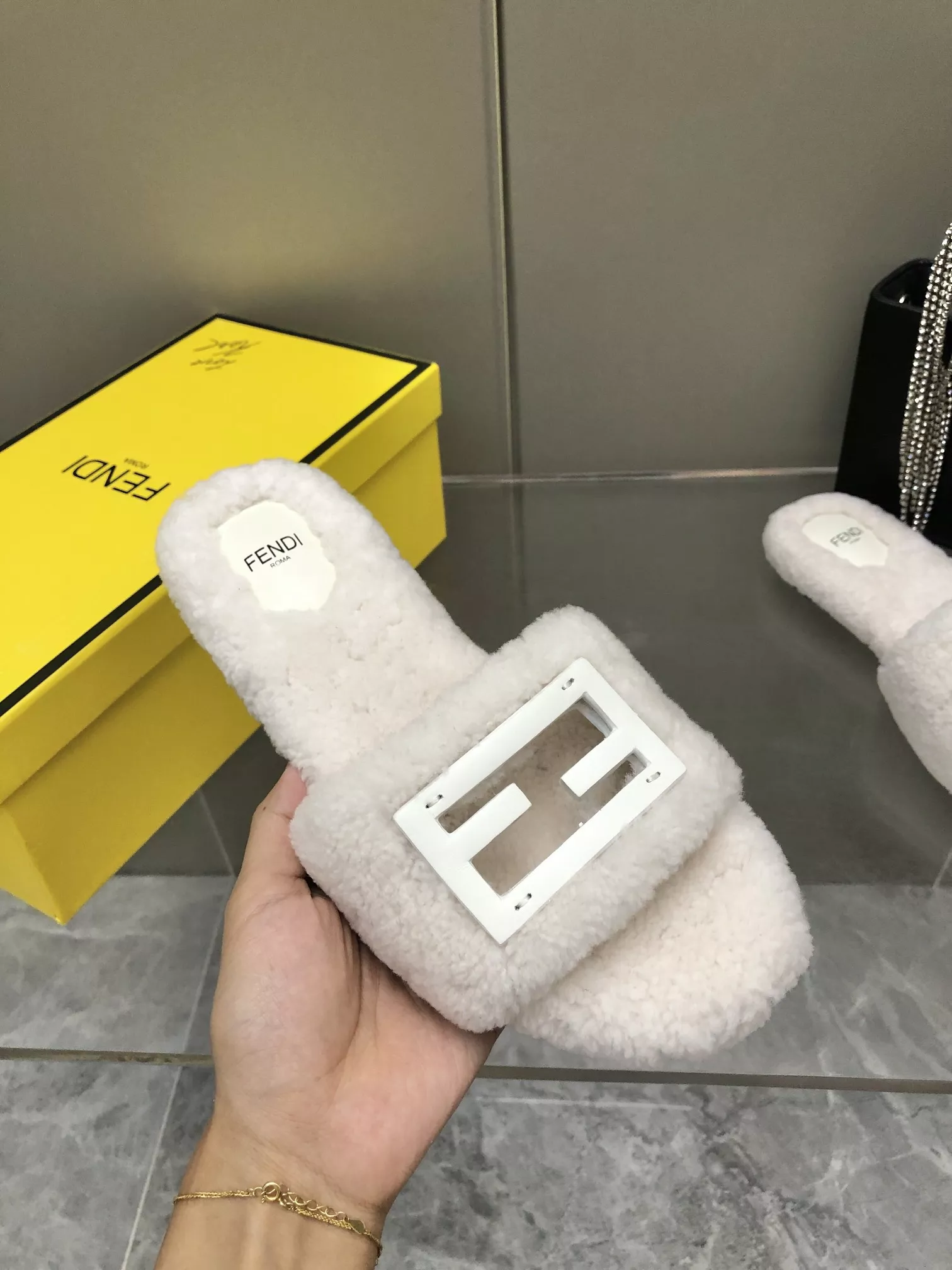 Practical 6788 Fendi Slippers For Women