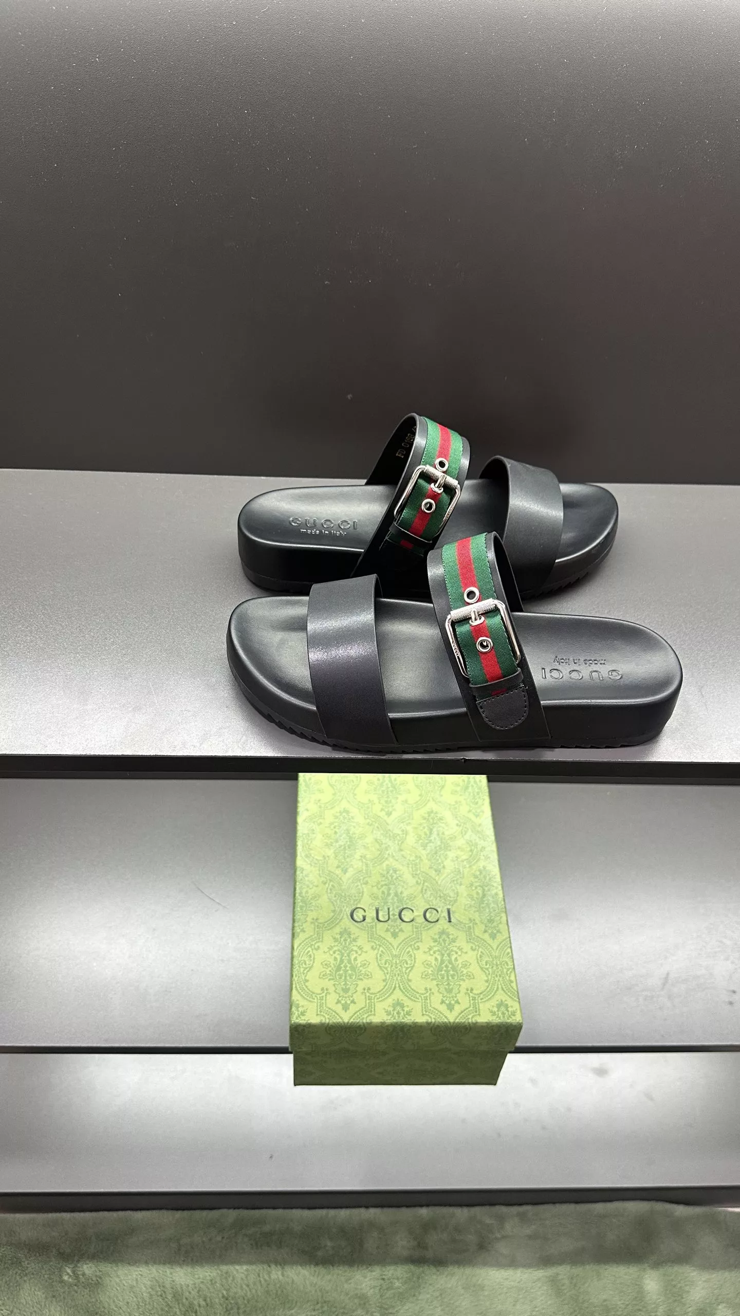 Practical 6802 Gucci Slippers For Men