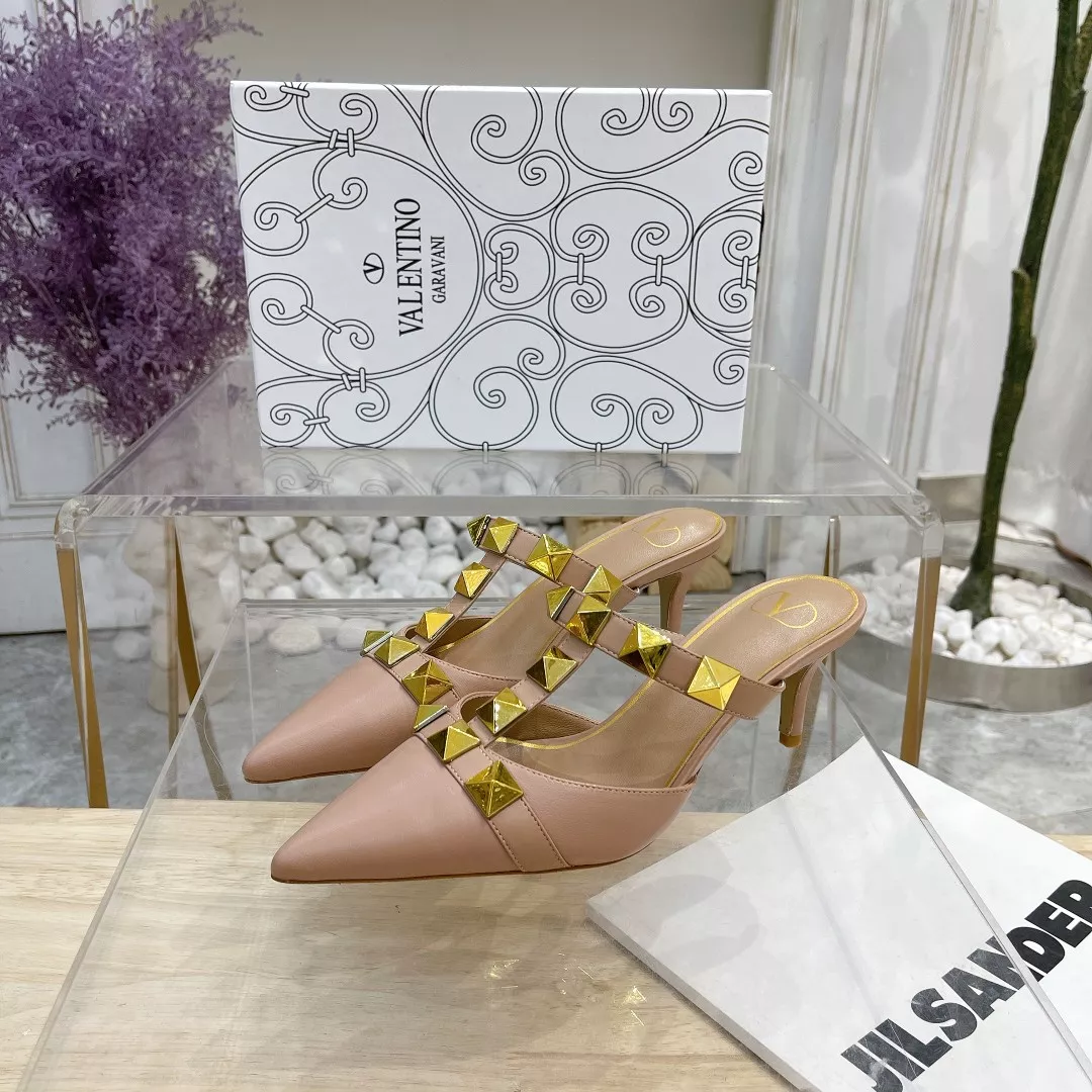 Practical 6885 Valentino Slippers For Women