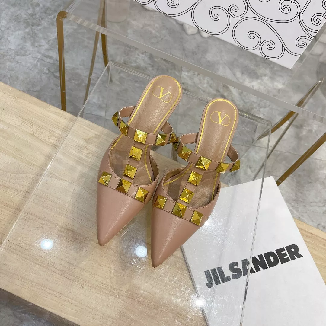 Practical 6885 Valentino Slippers For Women