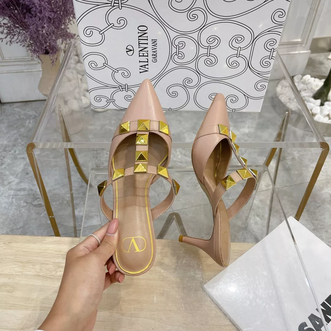 Practical 6885 Valentino Slippers For Women