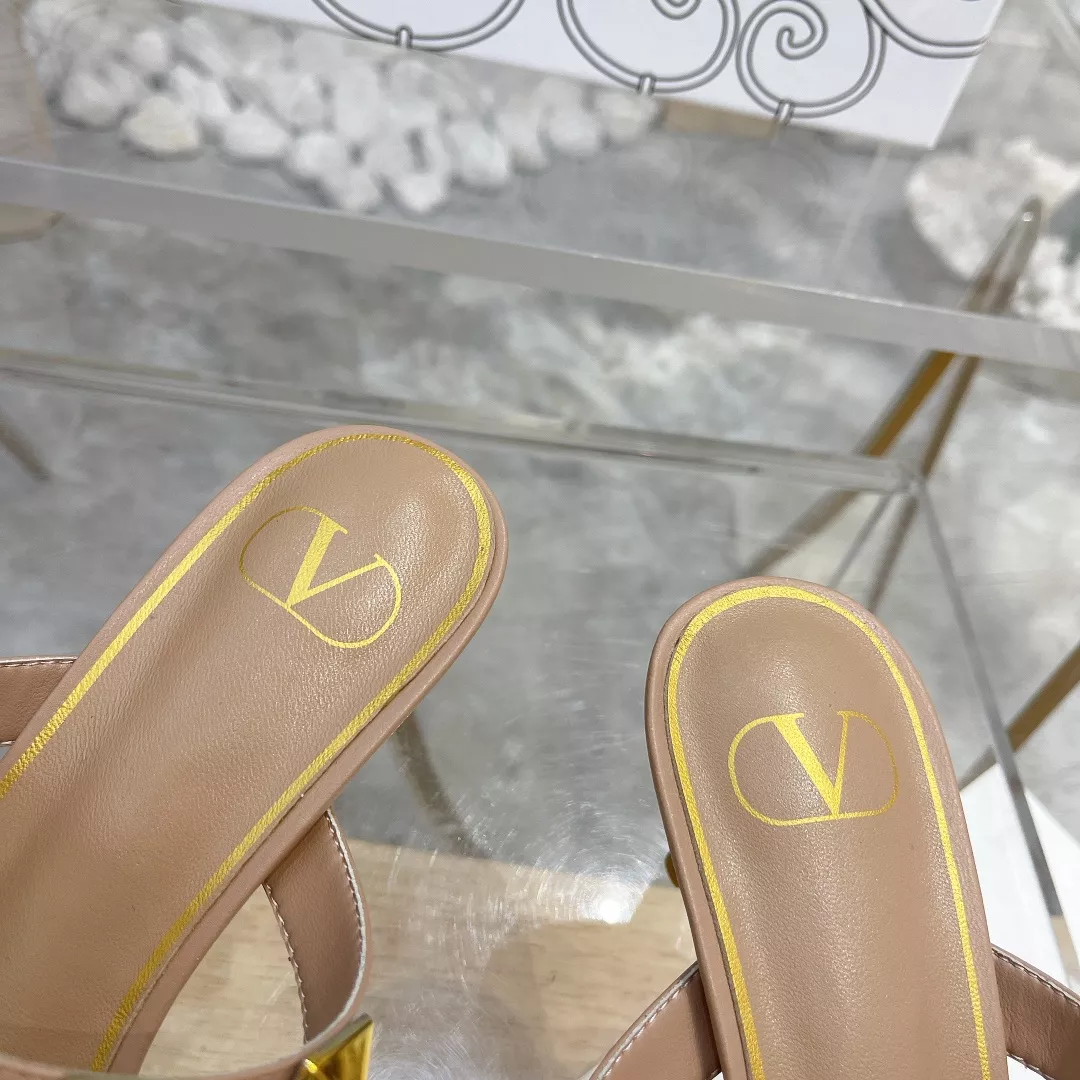 Practical 6885 Valentino Slippers For Women