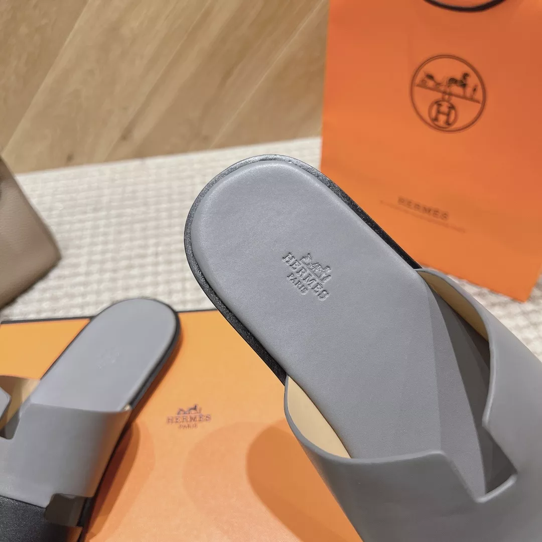 Practical 7009 Hermes Slippers For Men