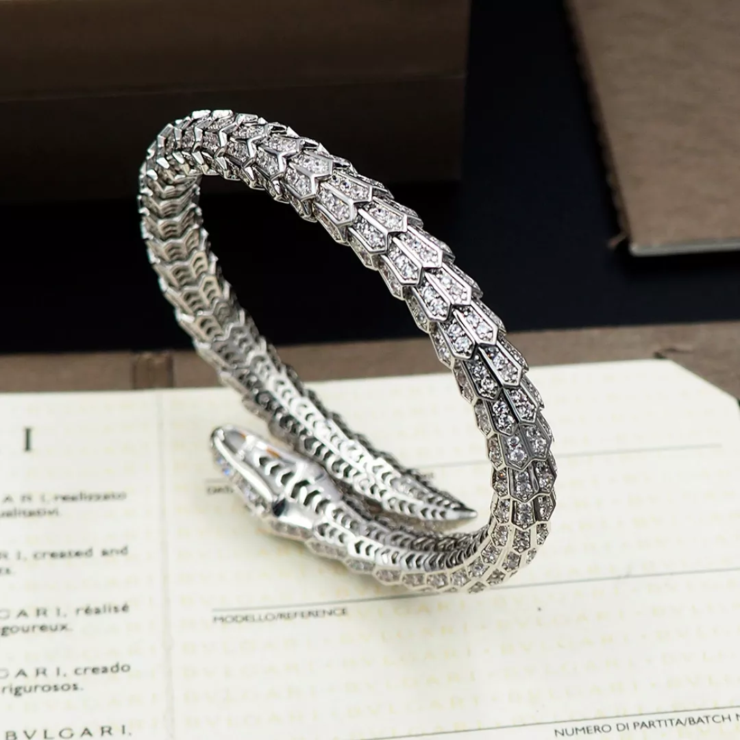 Practical 725 Bvlgari Bracelets