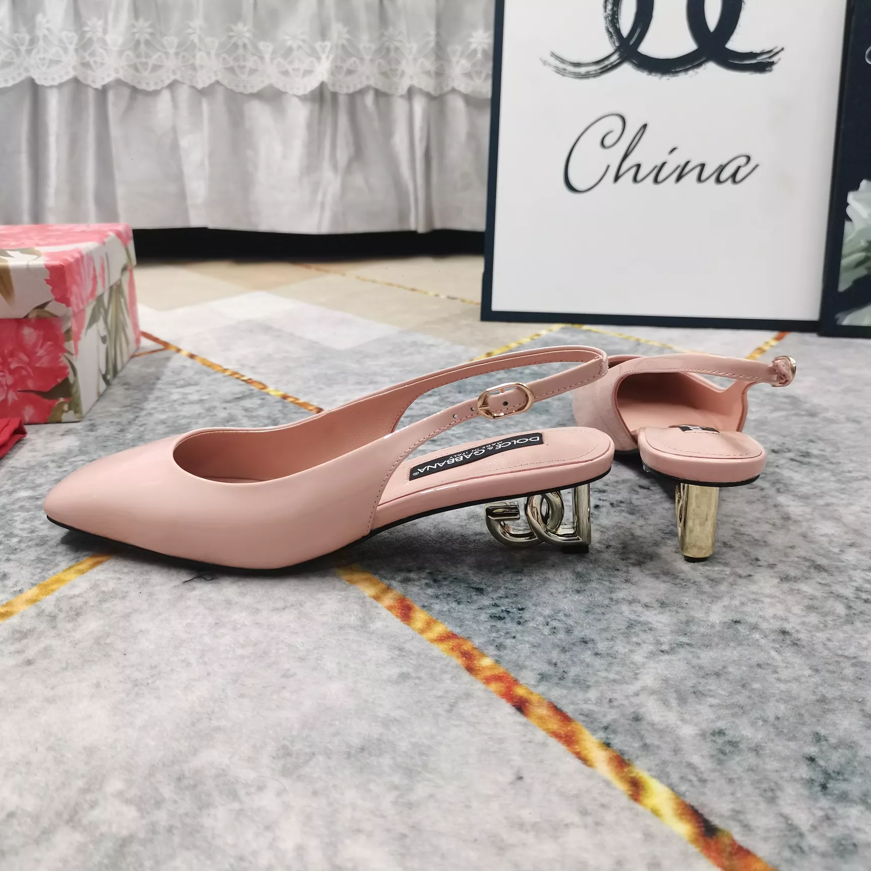 Practical 7555 Dolce & Gabbana D&G Sandal For Women