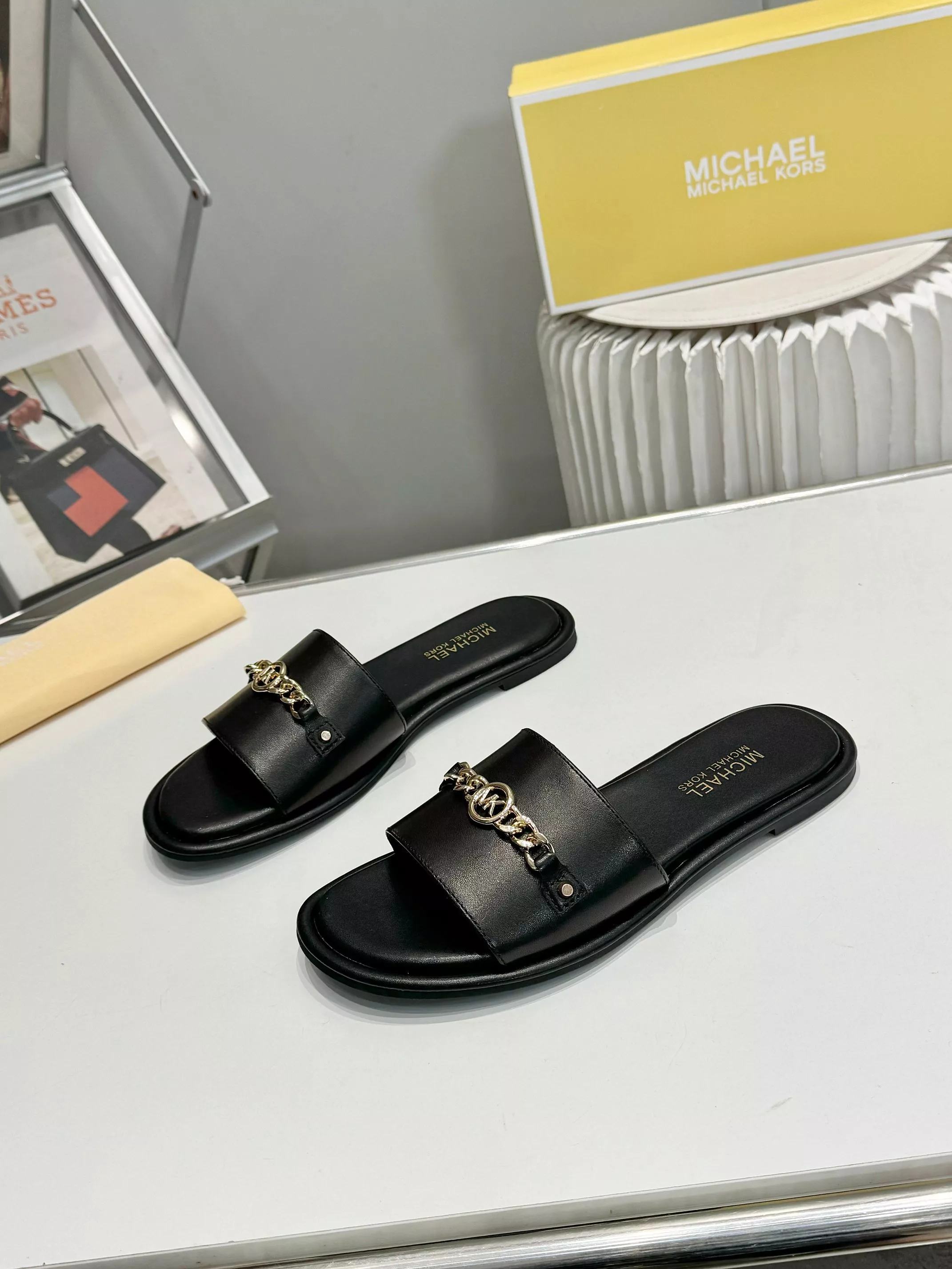 Practical 7556 Michael Kors Slippers For Women