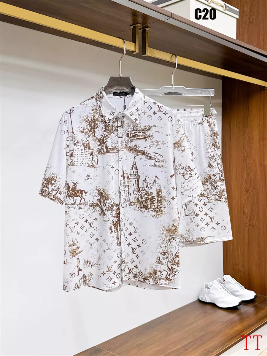 Practical 7955 Louis Vuitton LV Tracksuits Short Sleeved For Men