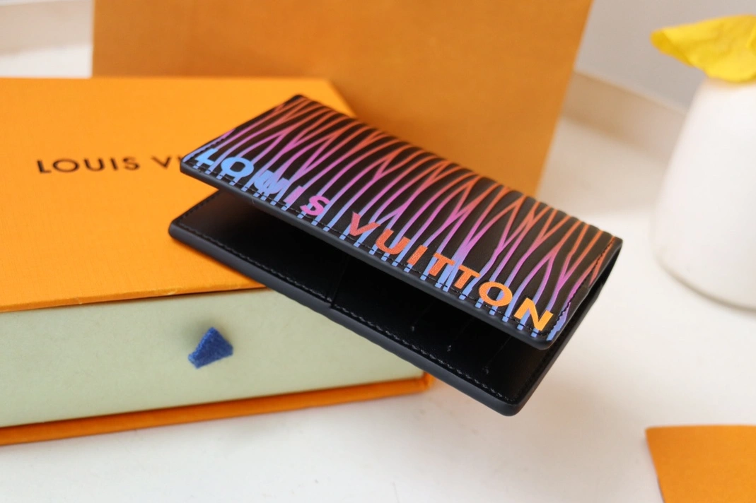 Practical 7965 Louis Vuitton AAA Quality Card Case