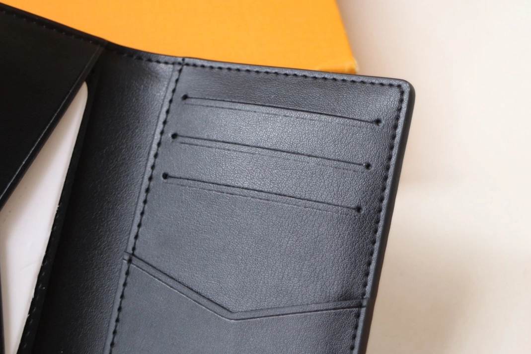 Practical 7965 Louis Vuitton AAA Quality Card Case