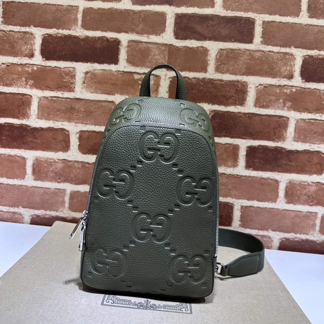 Practical 8152 Gucci AAA Man Messenger Bags