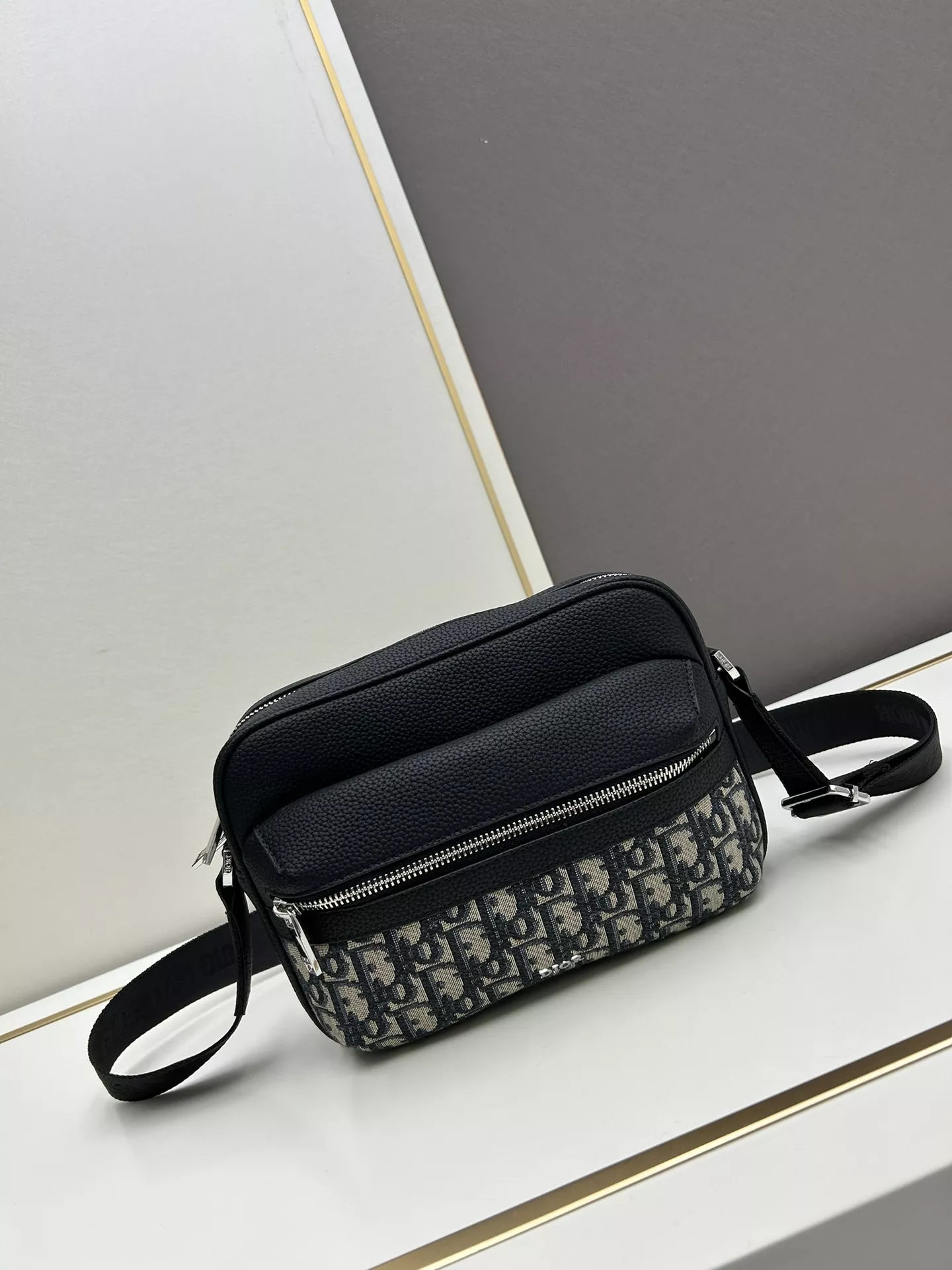 Practical 8227 Christian Dior AAA Man Messenger Bags