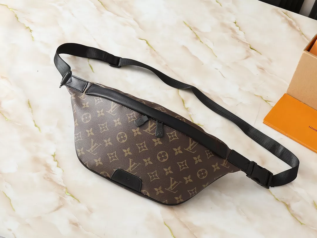 Practical 8304 Louis Vuitton LV AAA Quality Belt Bags For Unisex