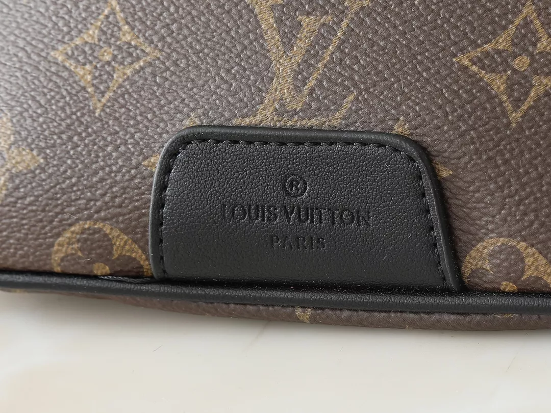 Practical 8304 Louis Vuitton LV AAA Quality Belt Bags For Unisex