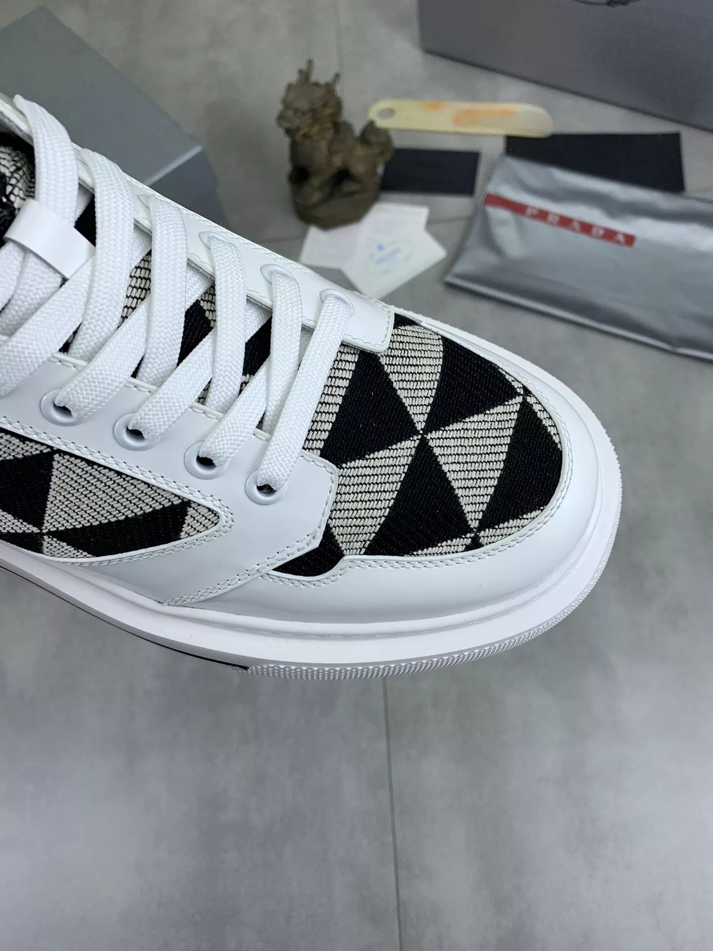 Practical 8773 Prada High Top Shoes For Men