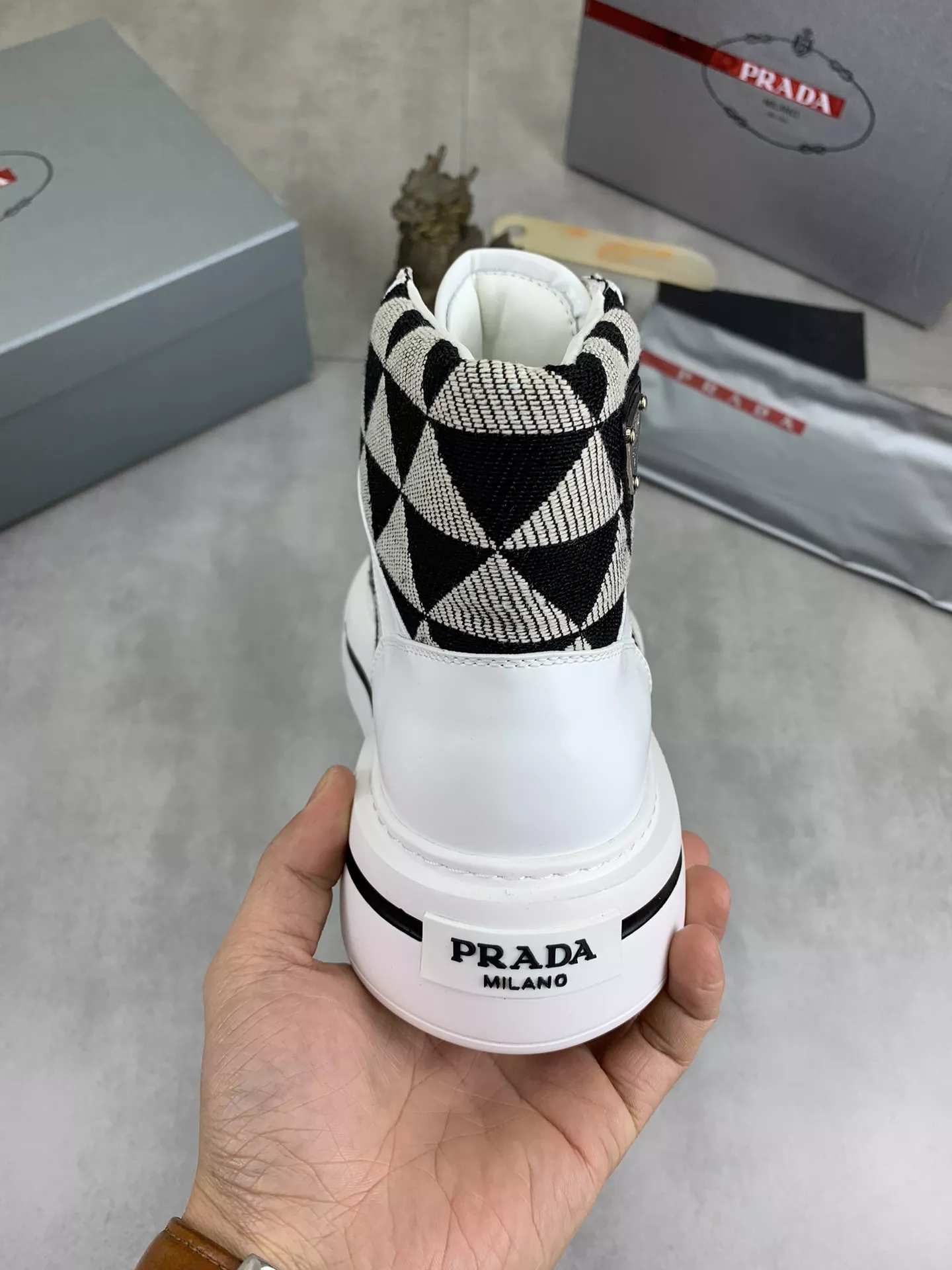 Practical 8773 Prada High Top Shoes For Men