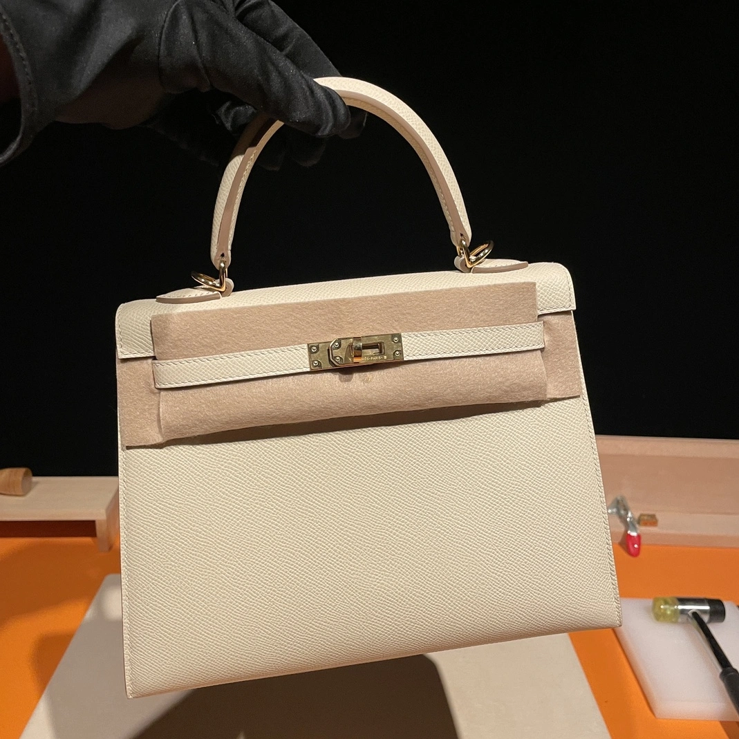 Practical 8798 Hermes AAA Quality Handbags In Gold For Women